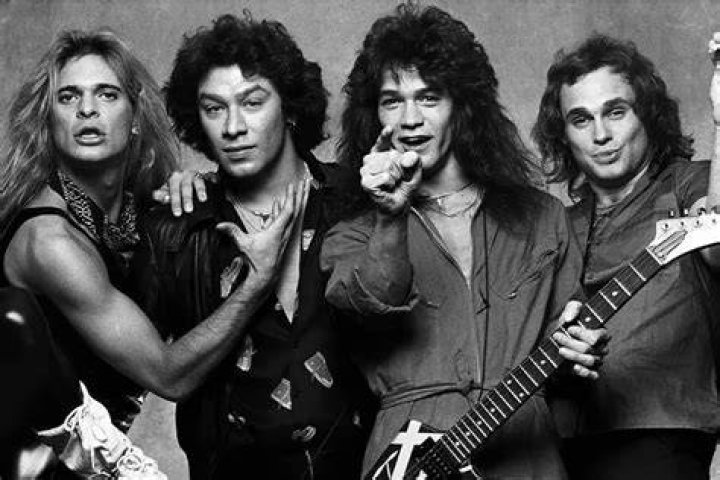 Things to Do Read Unchained the Eddie Van Halen Story by Paul