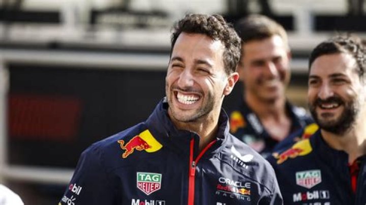 Watch Sebastian Vettel pays Daniel Ricciardo special visit at Silverstone test